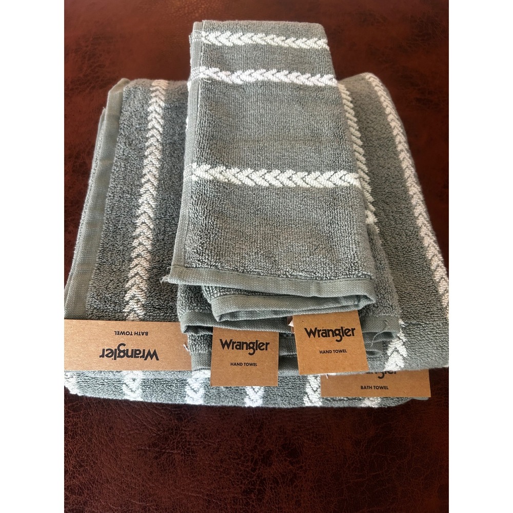 Wrangler 4 Piece Towel Set Green White Chevron Stripe 2 Bath 2 Hand Towels NEW